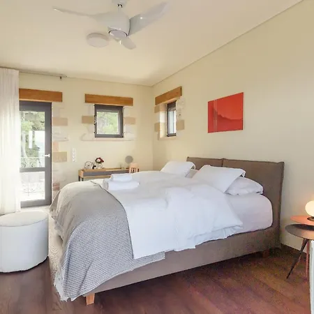 / Sea View And Pool Nearby Athens וילה