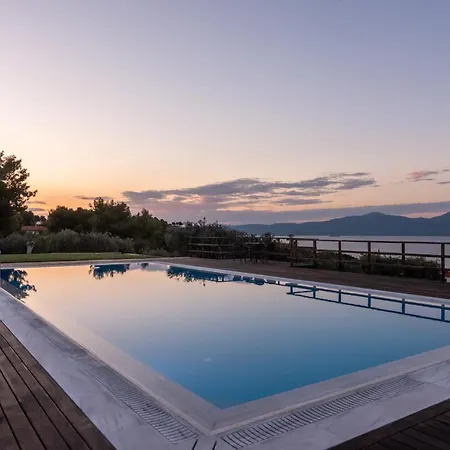 / Sea View And Pool Nearby Athens