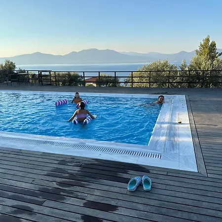 וילה / Sea View And Pool Nearby Athens קלאמוס